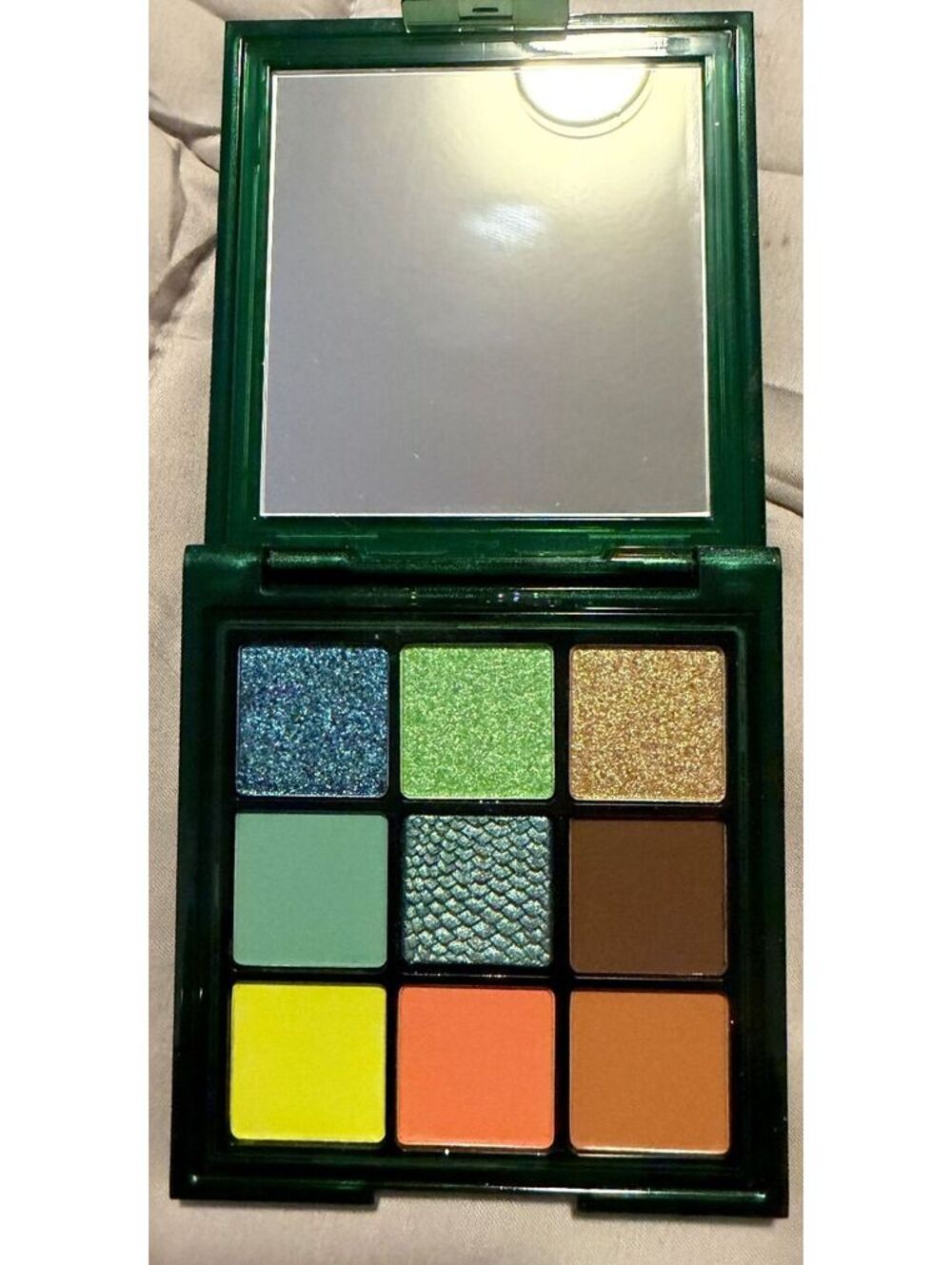 HUDA BEAUTY Wild Python Eyeshadow Palette